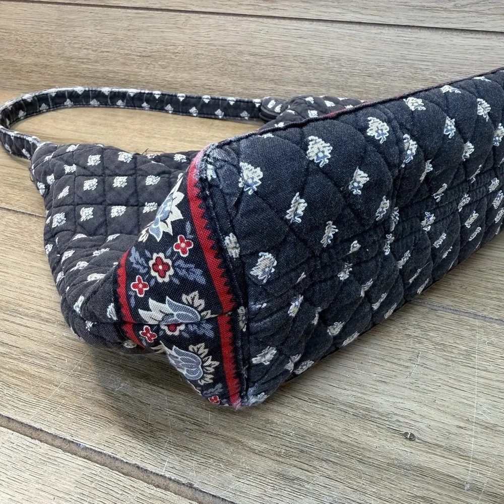 Vera Bradley wear handle
